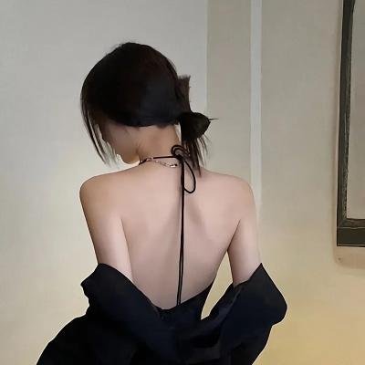 沉默不语的顾小姐